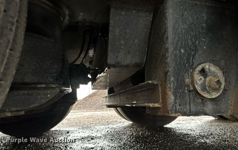 image for item EG5725 2011 Trail King TK110HDG-533 lowboy equipment trailer