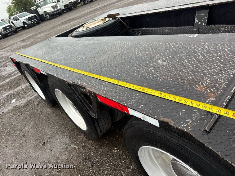 image for item EG5725 2011 Trail King TK110HDG-533 lowboy equipment trailer