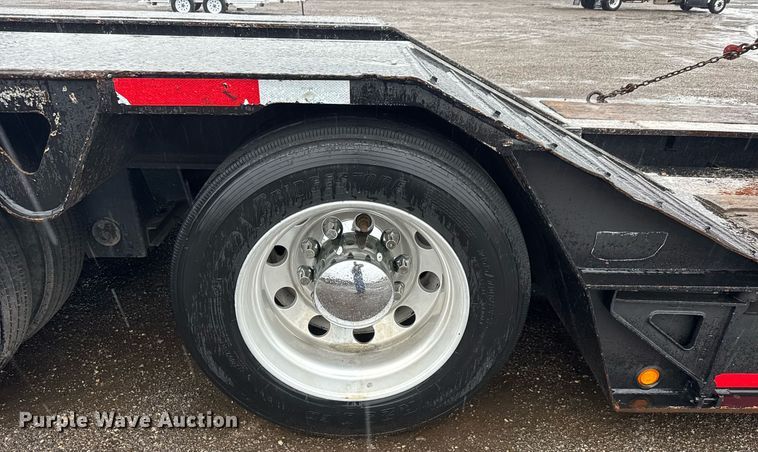 image for item EG5725 2011 Trail King TK110HDG-533 lowboy equipment trailer