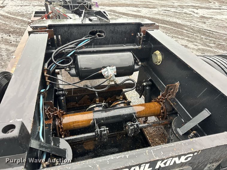 image for item EG5725 2011 Trail King TK110HDG-533 lowboy equipment trailer