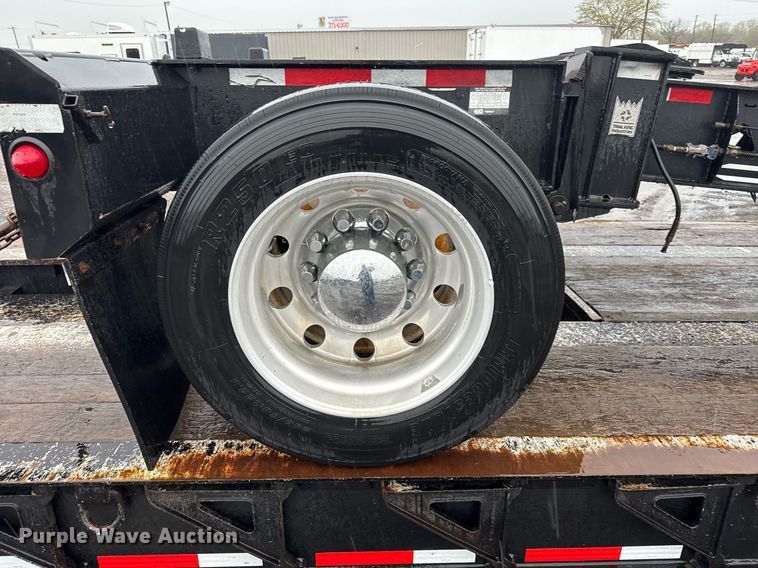 image for item EG5725 2011 Trail King TK110HDG-533 lowboy equipment trailer