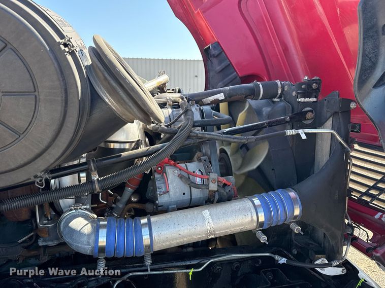 image for item EG5759 2006 Freightliner Columbia semi truck