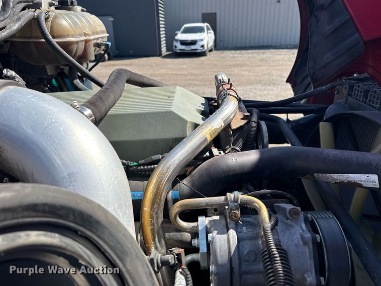 image for item EG5759 2006 Freightliner Columbia semi truck