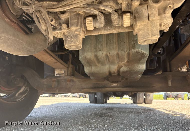 image for item EG5759 2006 Freightliner Columbia semi truck