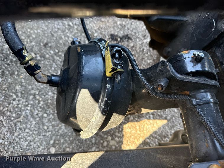 image for item EG5759 2006 Freightliner Columbia semi truck