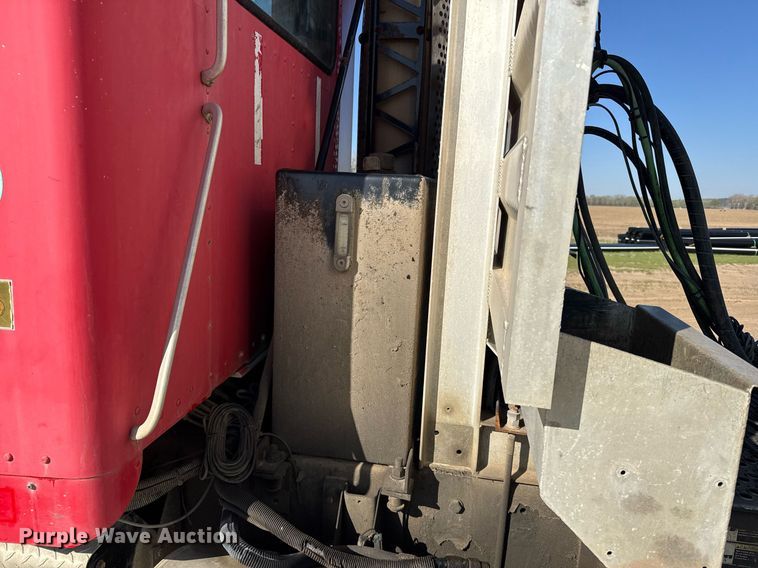 image for item EG6320 2007 Kenworth T800 semi truck