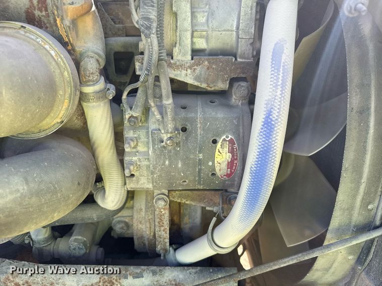 image for item EG6320 2007 Kenworth T800 semi truck