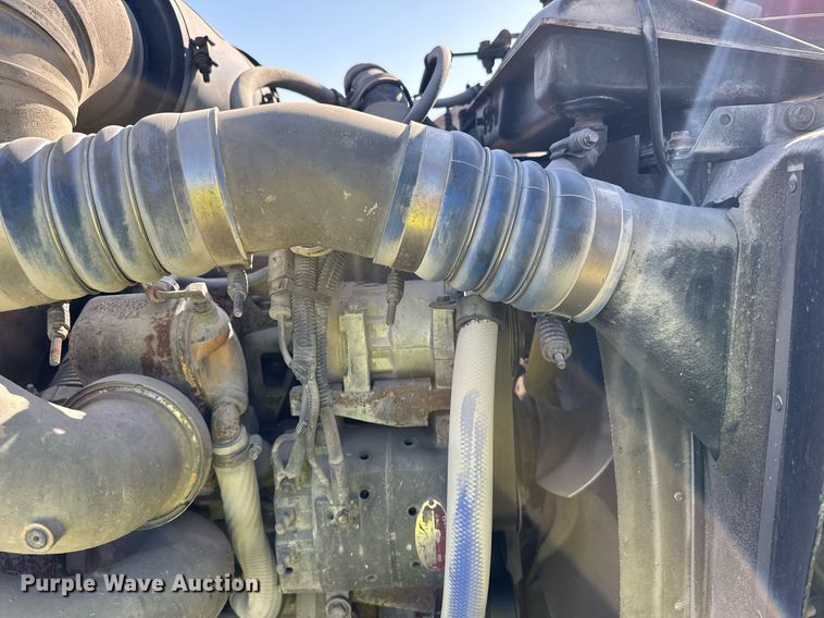 image for item EG6320 2007 Kenworth T800 semi truck