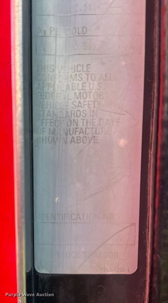 image for item EG6320 2007 Kenworth T800 semi truck