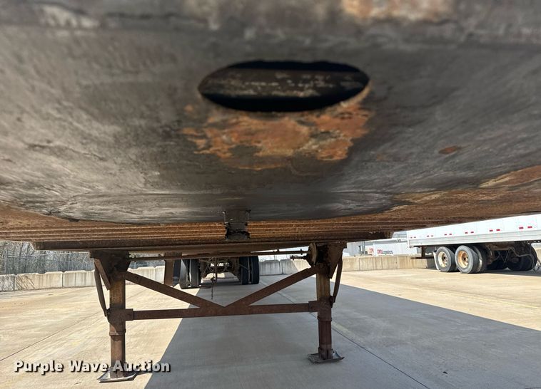 image for item EG6350 2002 Great Dane 7411TP-SA dry van trailer