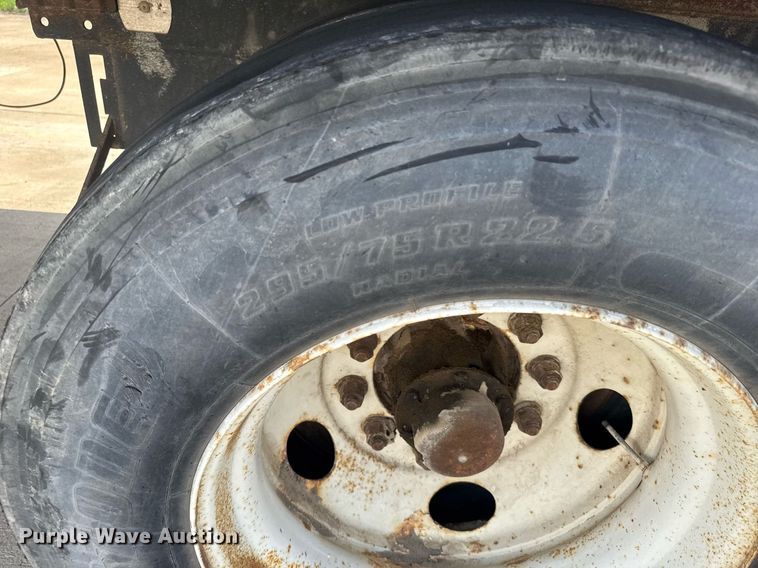 image for item EG6350 2002 Great Dane 7411TP-SA dry van trailer