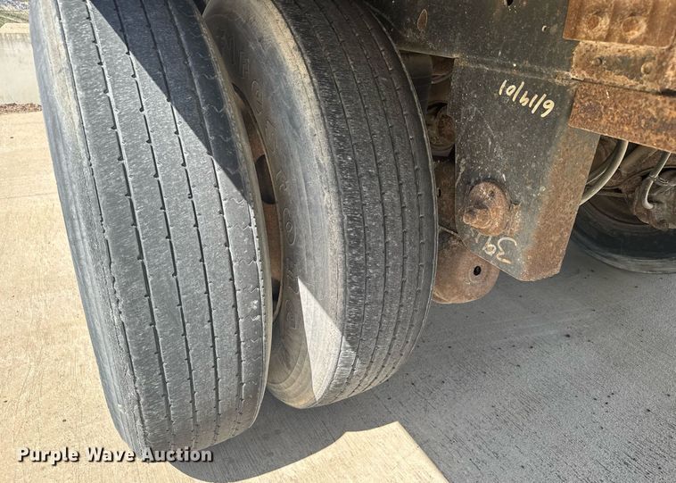 image for item EG6350 2002 Great Dane 7411TP-SA dry van trailer