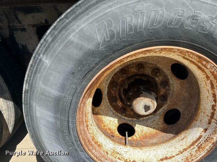 image for item EG6351 2002 Great Dane 7411TP-SA dry van trailer