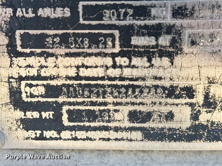 image for item EG6351 2002 Great Dane 7411TP-SA dry van trailer