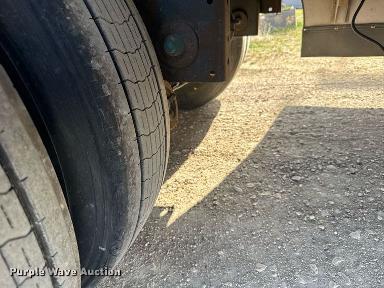 image for item EG6378 2016 Hyundai VI2530152-AJS dry van trailer