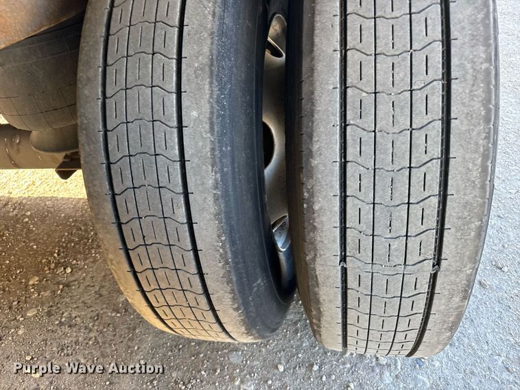 image for item EG6378 2016 Hyundai VI2530152-AJS dry van trailer