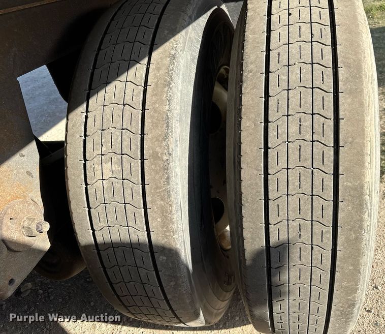 image for item EG6378 2016 Hyundai VI2530152-AJS dry van trailer