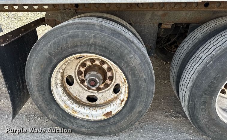 image for item EG6379 2016 Hyundai VI2530152-AJS dry van trailer