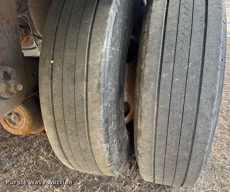 image for item EG6380 2016 Hyundai VI2530152-AJS dry van trailer