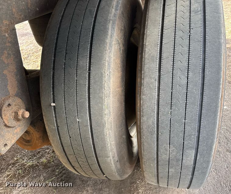 image for item EG6381 2016 Hyundai VI2530152-AJS dry van trailer