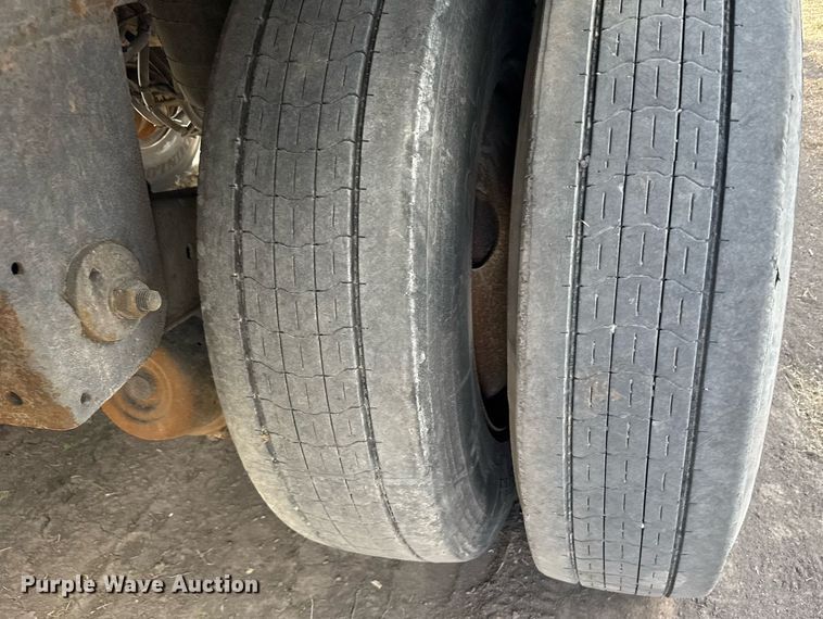 image for item EG6381 2016 Hyundai VI2530152-AJS dry van trailer