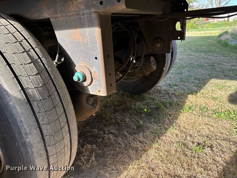 image for item EG6382 2016 Hyundai VI2530152-AJS dry van trailer