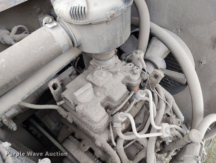 image for item EH0209 2007 Kenworth T800 semi truck