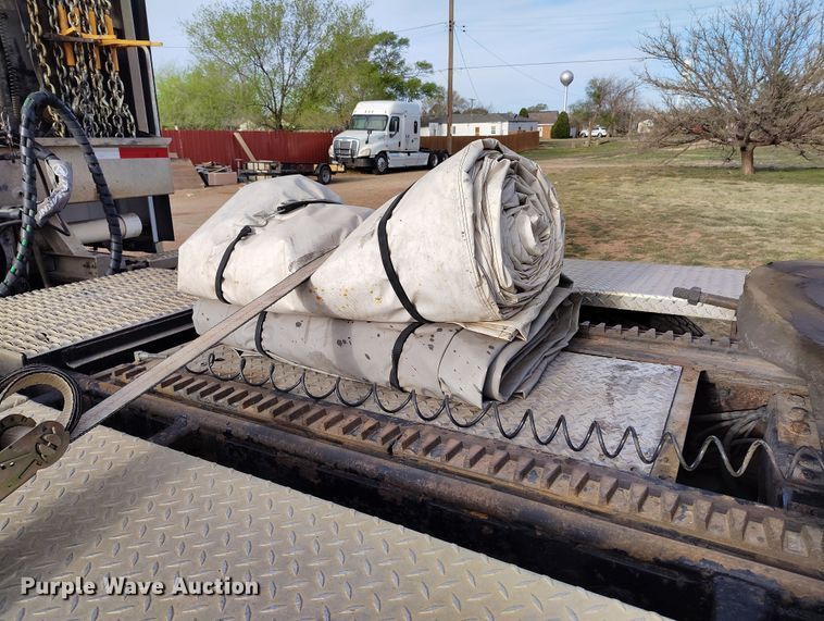 image for item EH0209 2007 Kenworth T800 semi truck