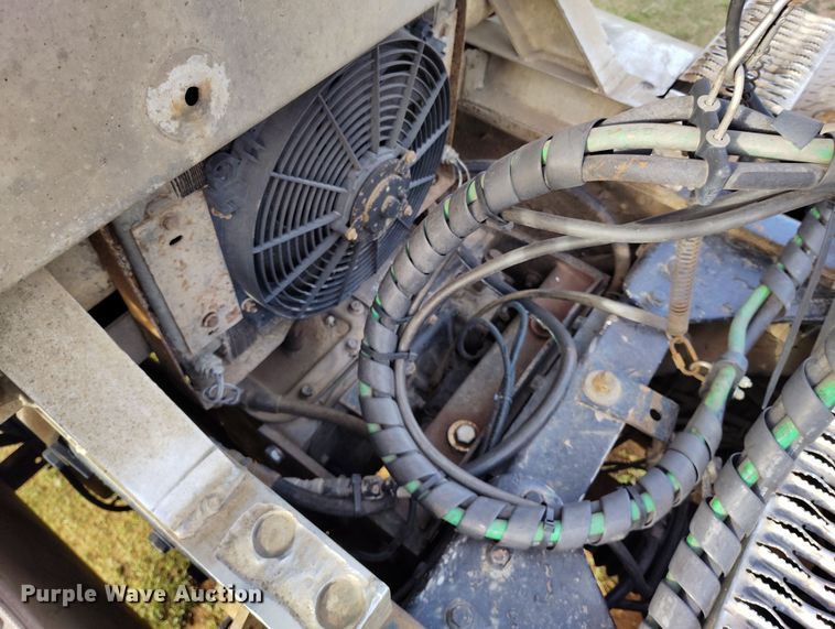 image for item EH0209 2007 Kenworth T800 semi truck