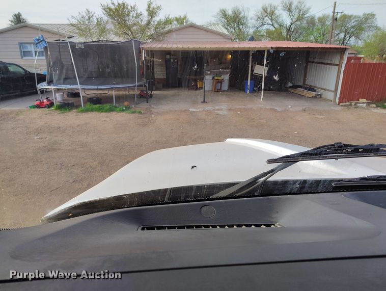 image for item EH0209 2007 Kenworth T800 semi truck