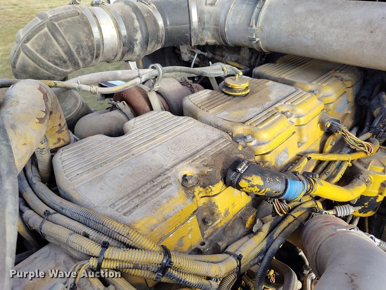 image for item EH0209 2007 Kenworth T800 semi truck