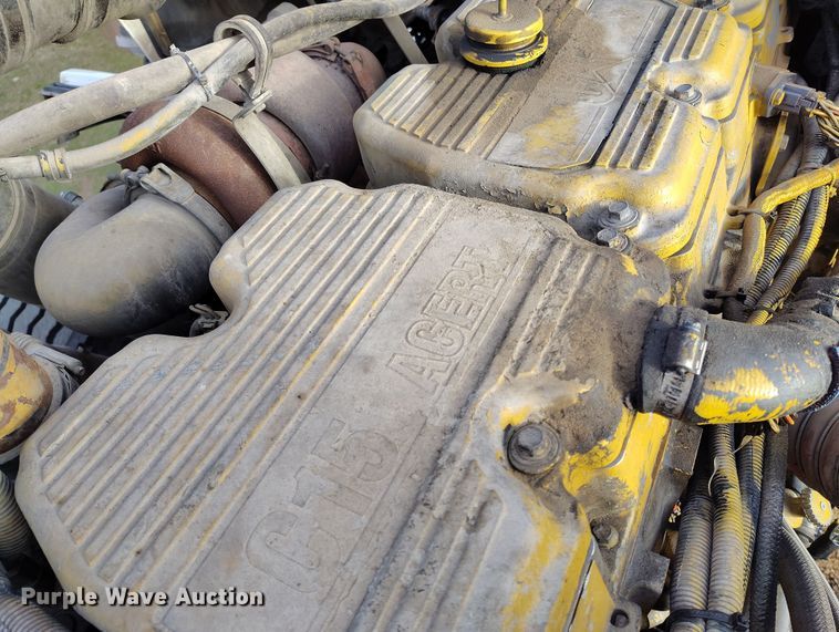 image for item EH0209 2007 Kenworth T800 semi truck