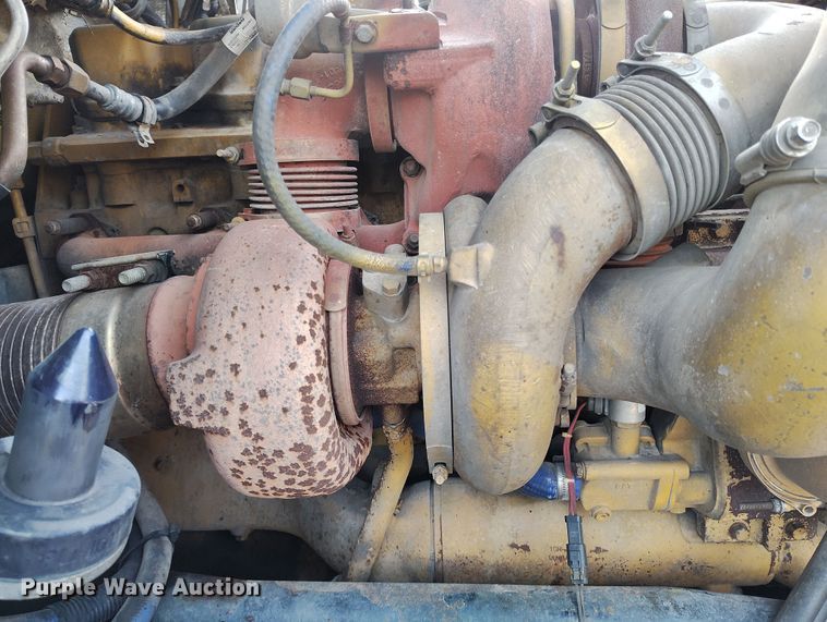 image for item EH0209 2007 Kenworth T800 semi truck