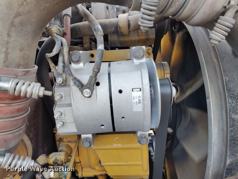 image for item EH0209 2007 Kenworth T800 semi truck