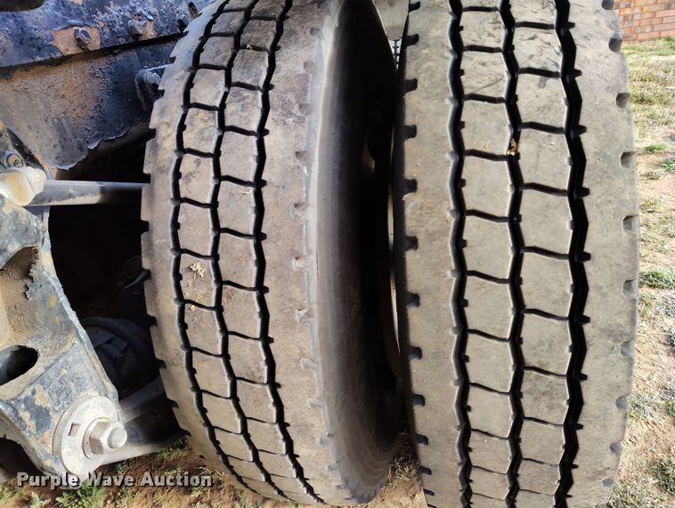 image for item EH0209 2007 Kenworth T800 semi truck