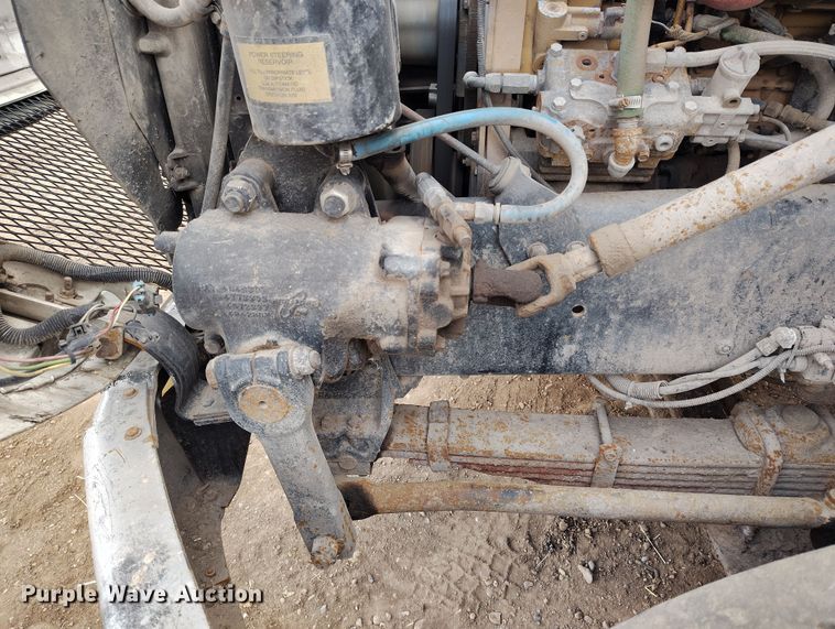 image for item EH0233 2000 Freightliner FL80 roll-off container truck