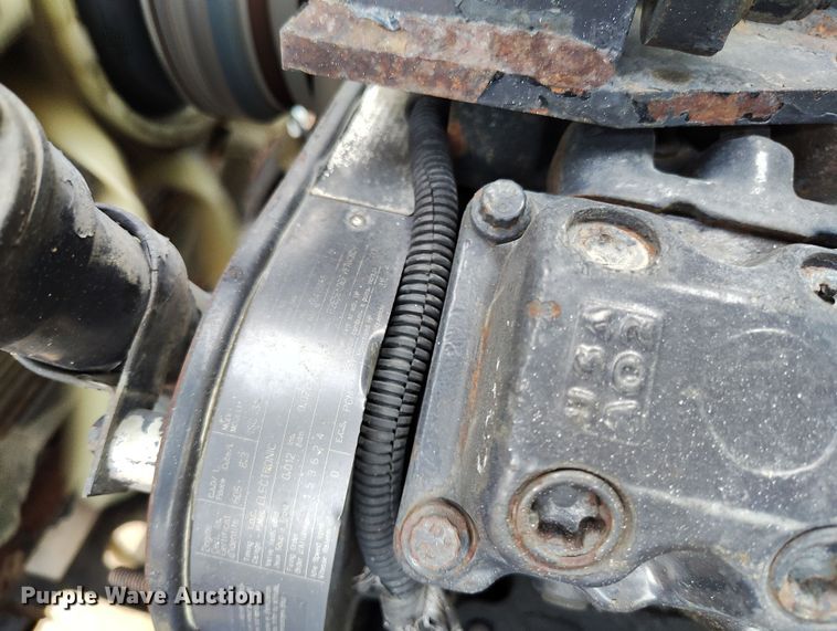 image for item EH0234 2005 Peterbilt 335  roll-off container truck