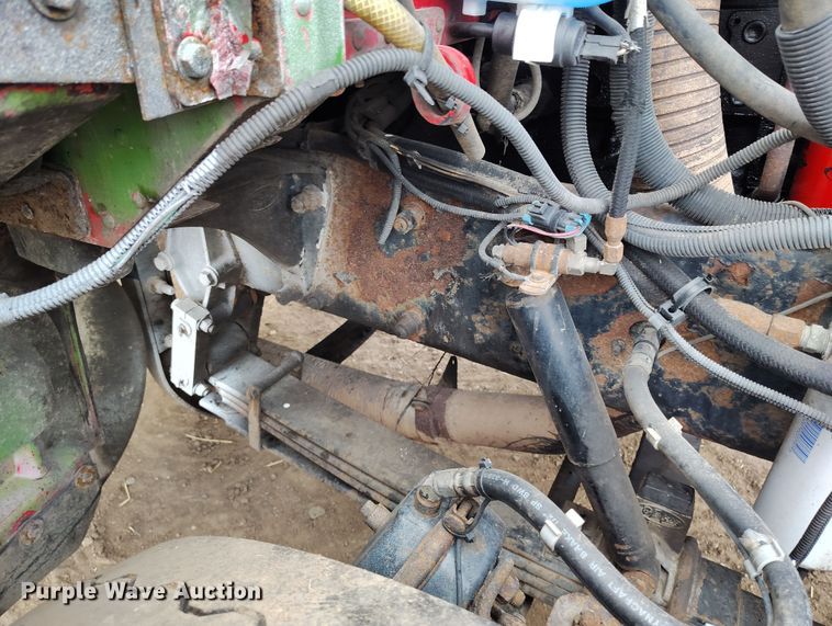 image for item EH0234 2005 Peterbilt 335  roll-off container truck