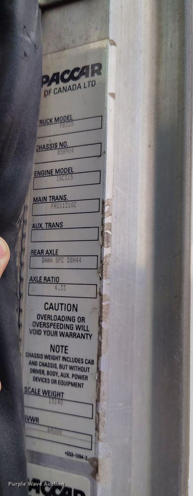 image for item EH0234 2005 Peterbilt 335  roll-off container truck