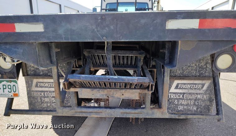 image for item EH0275 2011 Freightliner Business Class M2 flatbed truck