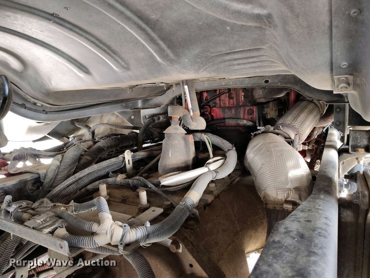 image for item EH0275 2011 Freightliner Business Class M2 flatbed truck