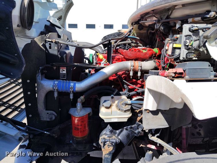 image for item EH0275 2011 Freightliner Business Class M2 flatbed truck