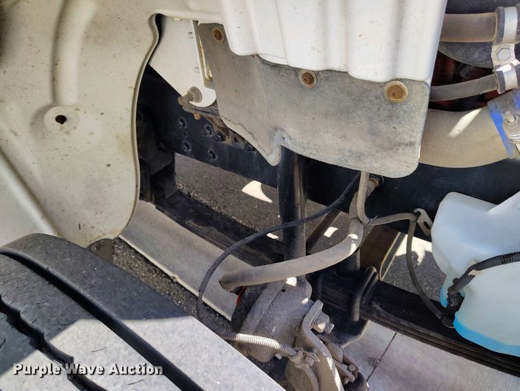 image for item EH0275 2011 Freightliner Business Class M2 flatbed truck