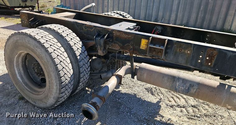 image for item EI8951 2006 HME 4465 900 cab and chassis