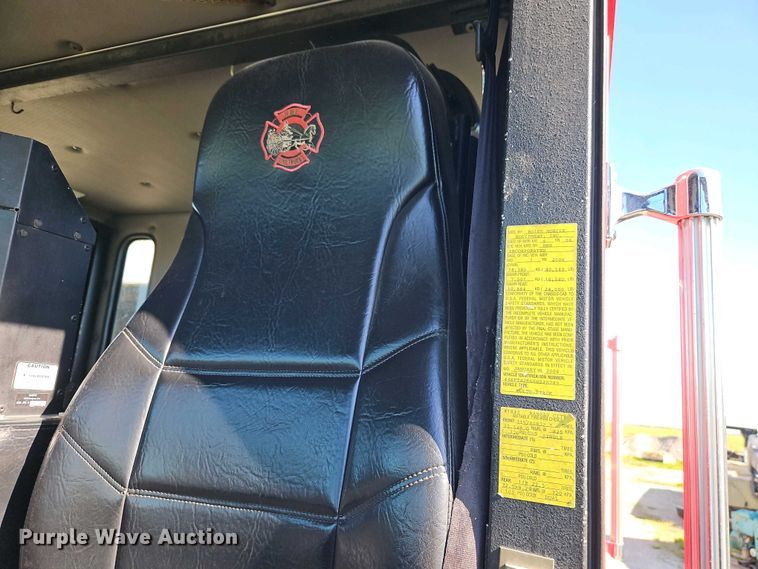 image for item EI8951 2006 HME 4465 900 cab and chassis