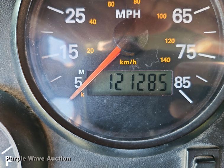 image for item EI8951 2006 HME 4465 900 cab and chassis