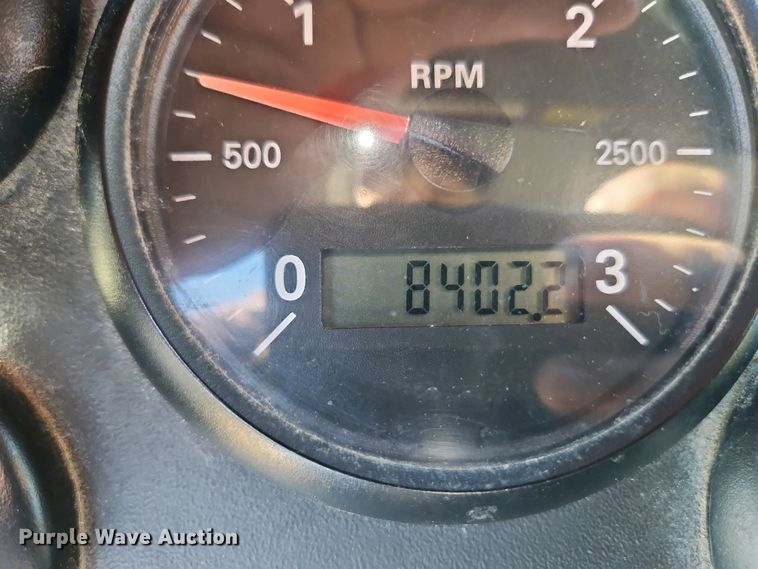 image for item EI8951 2006 HME 4465 900 cab and chassis