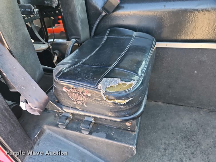 image for item EI8951 2006 HME 4465 900 cab and chassis