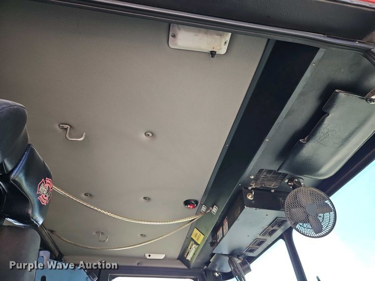 image for item EI8951 2006 HME 4465 900 cab and chassis