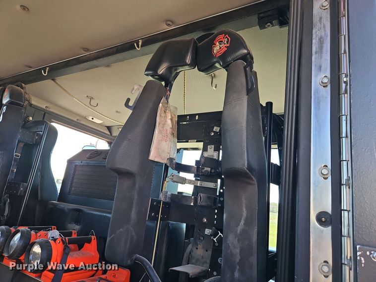 image for item EI8951 2006 HME 4465 900 cab and chassis